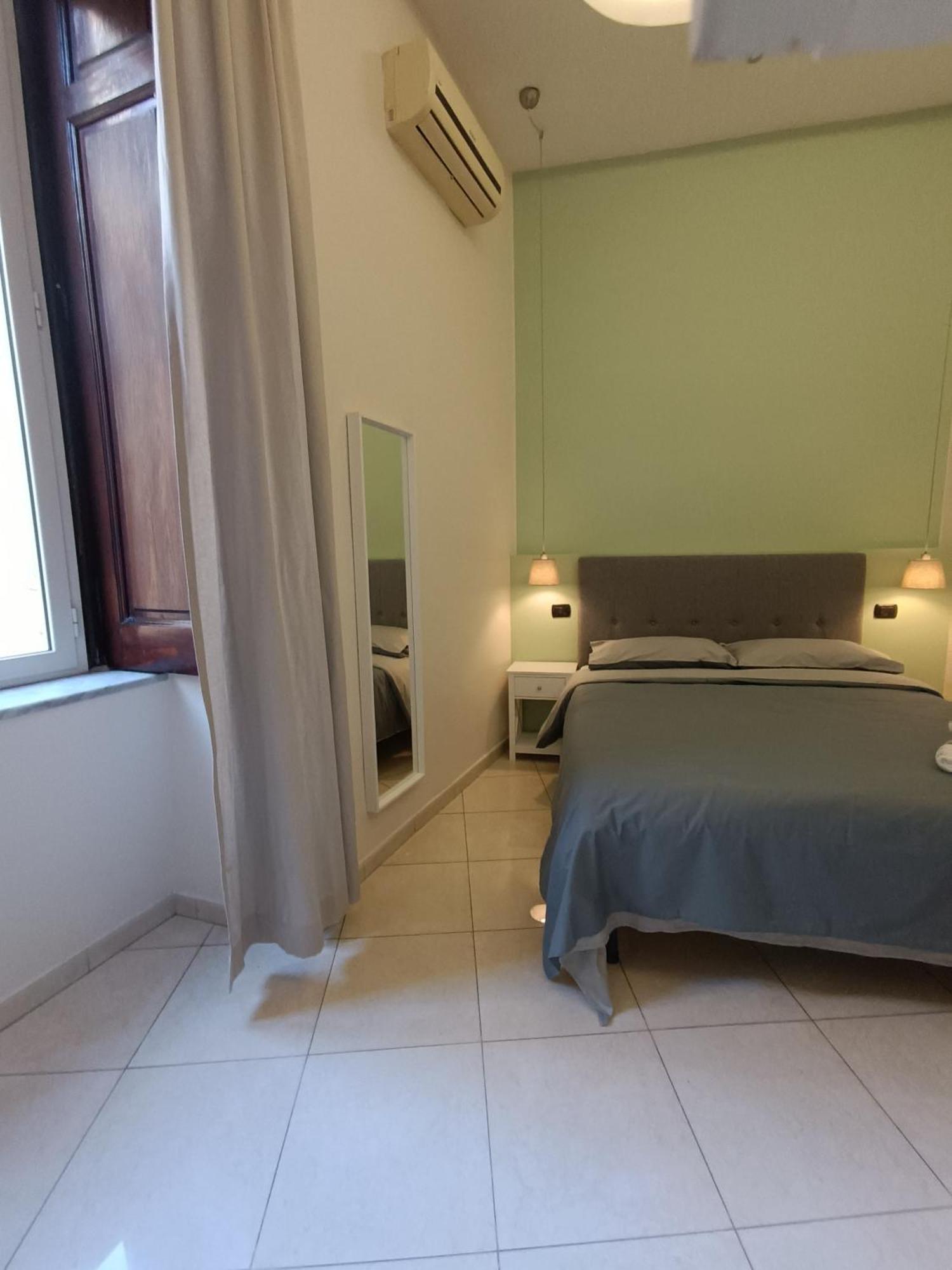Residenza Geri - Suite And Home Napoli Centro Nápoles Exterior foto