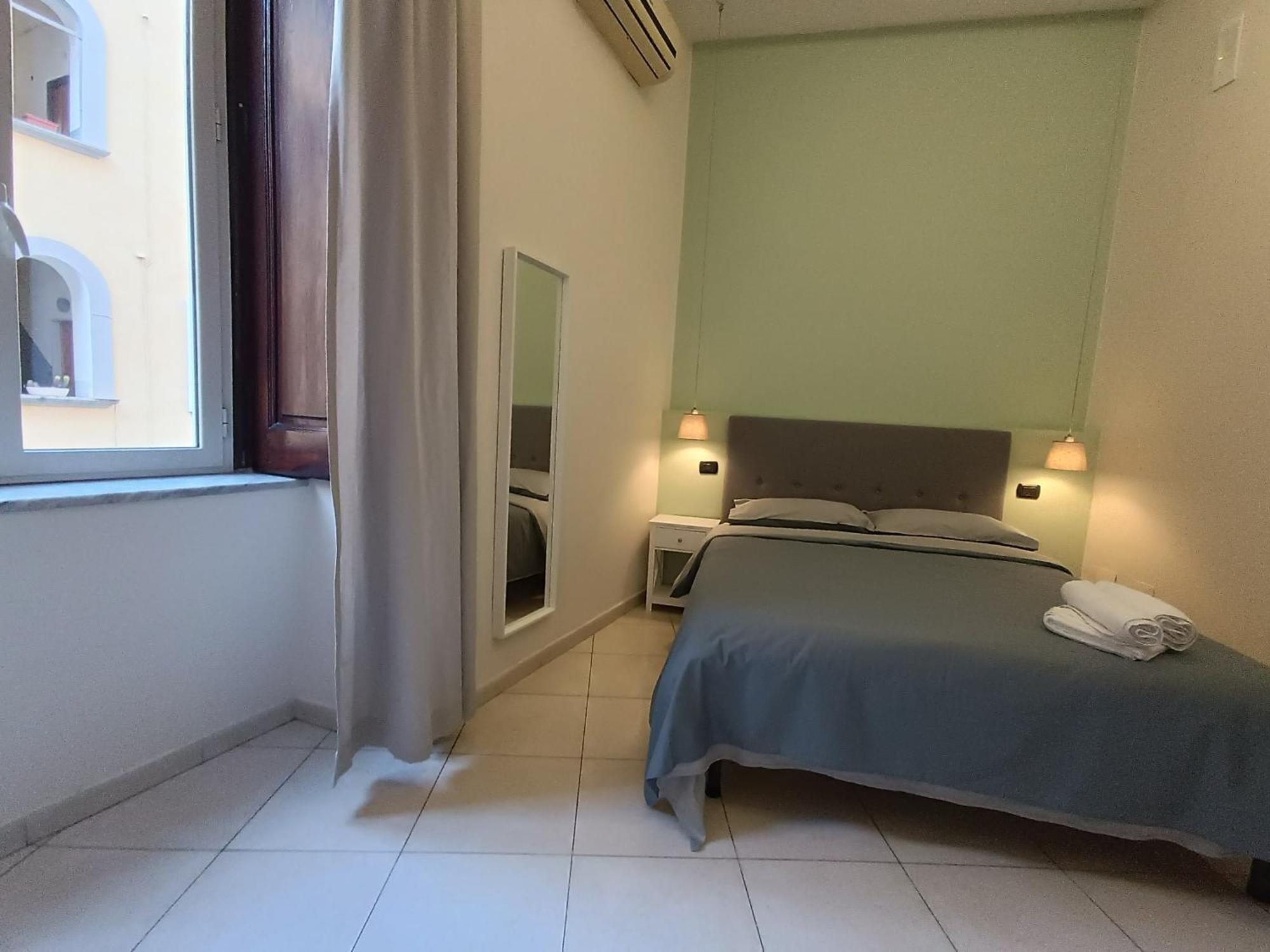 Residenza Geri - Suite And Home Napoli Centro Nápoles Exterior foto