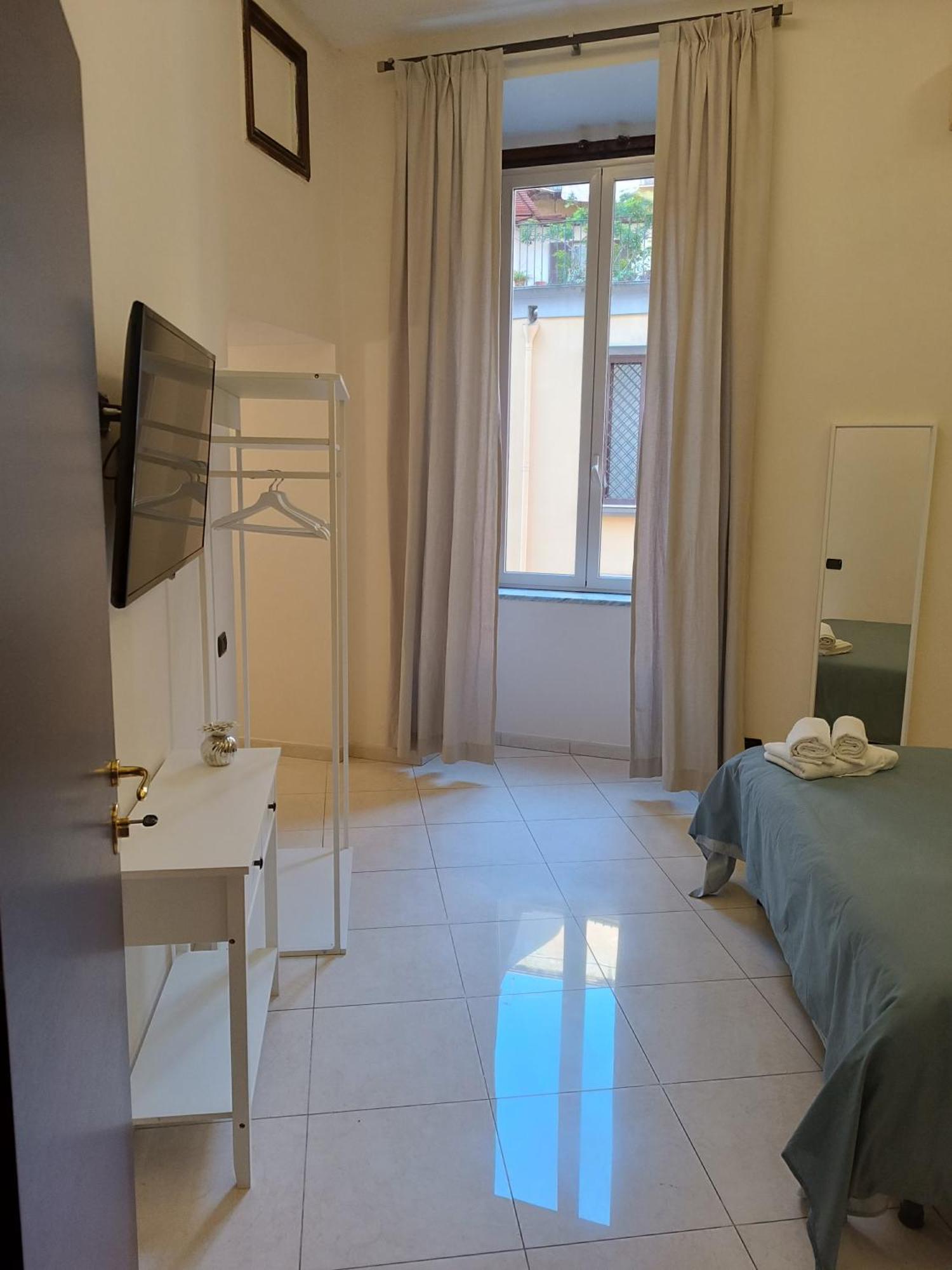 Residenza Geri - Suite And Home Napoli Centro Nápoles Exterior foto